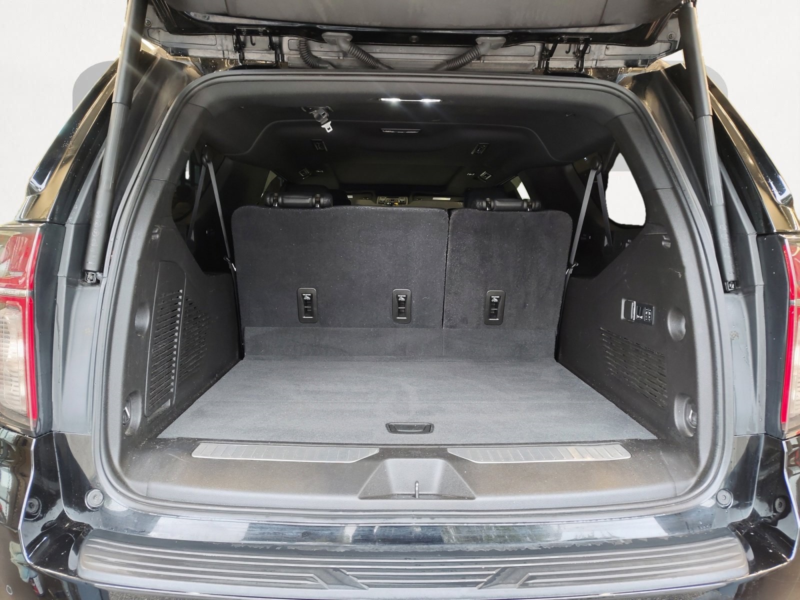 Used Car 2021 Chevrolet Suburban  Z71 For Sale Under $50,000 In San Antonio, Texas