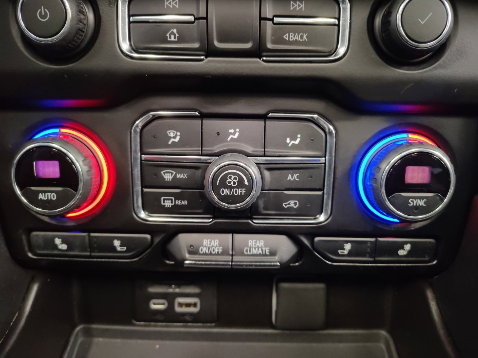 Used Car 2021 Chevrolet Suburban  Z71 For Sale Under $50,000 In San Antonio, Texas