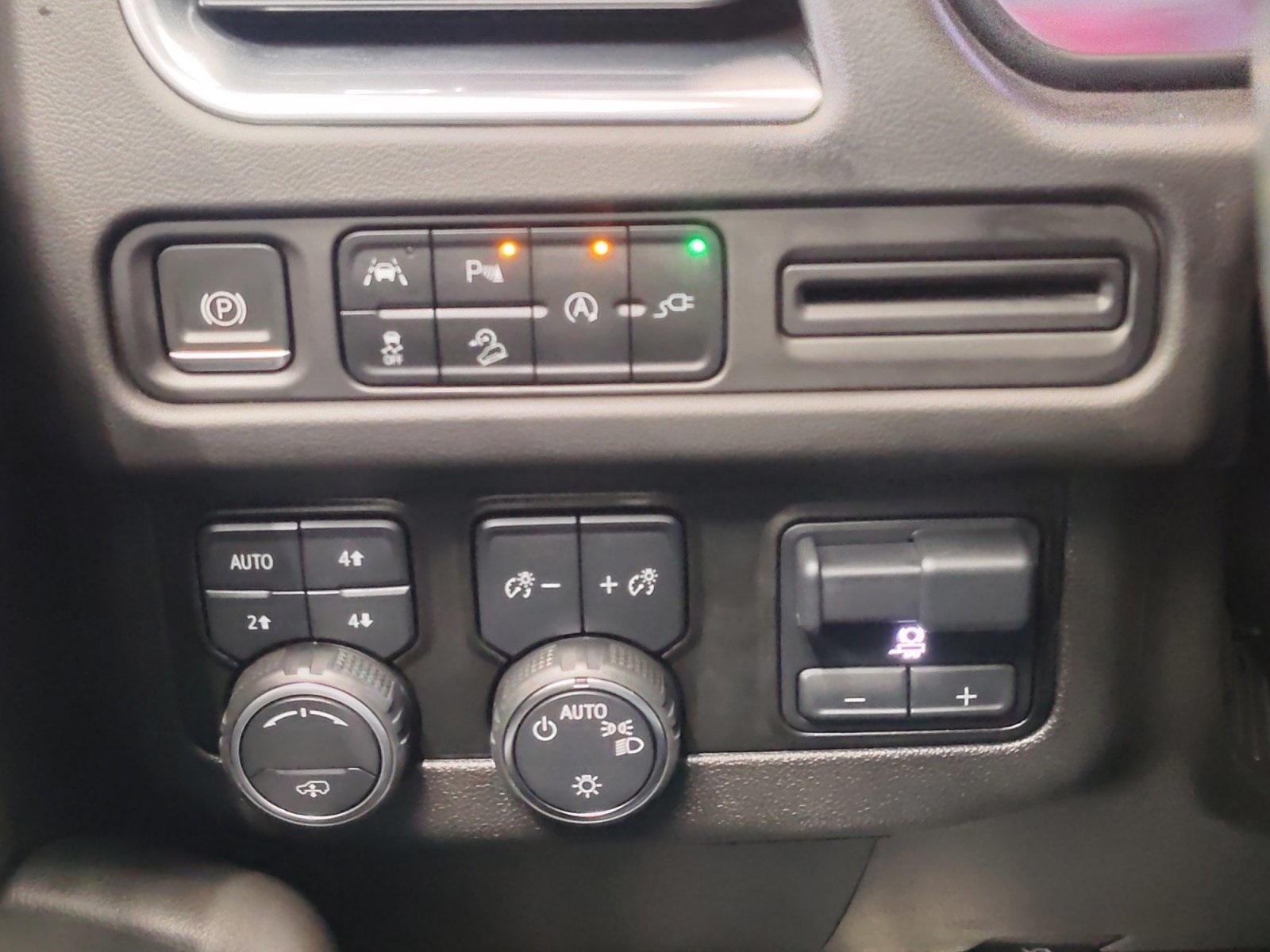 Used Car 2021 Chevrolet Suburban  Z71 For Sale Under $50,000 In San Antonio, Texas