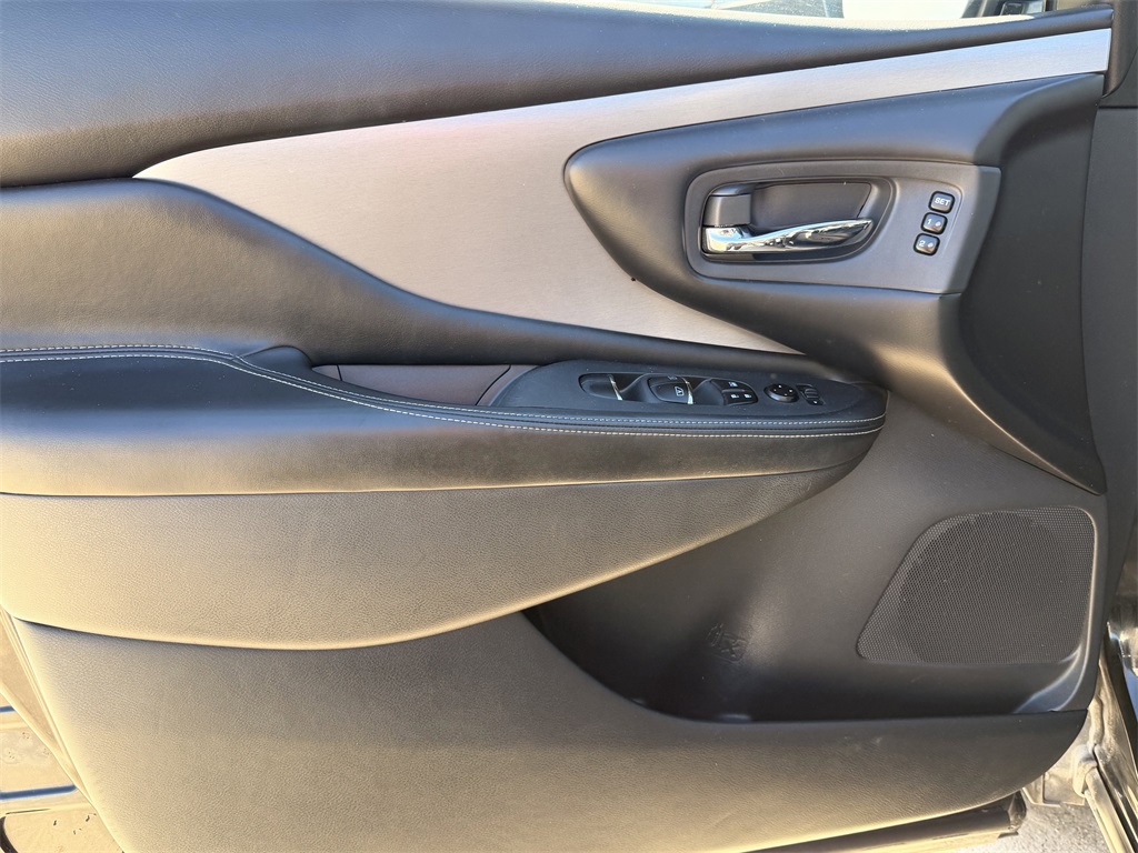 2020 Nissan Murano SL Black at Emmons Autoplex