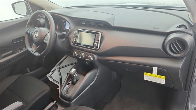 2025 Nissan Kicks Play