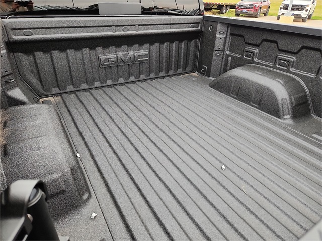 New Car 2025 Gmc Sierra 1500  Slt For Sale In Plainview, Texas