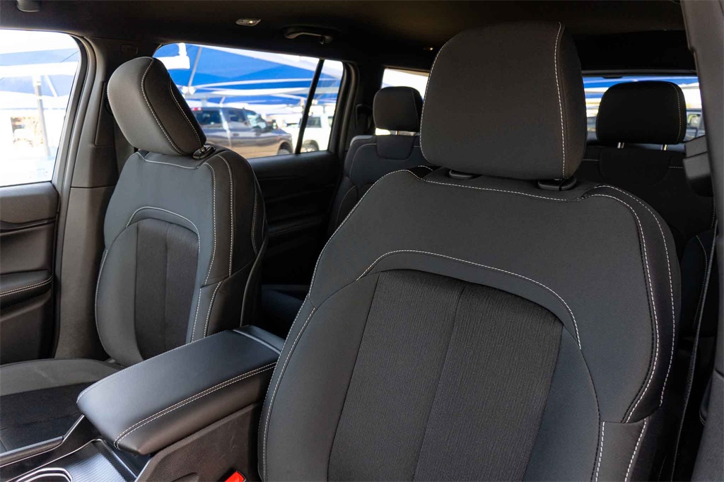 New Car 2025 Jeep Grand Cherokee L  Laredo For Sale Under $40,000 In San Marcos, Texas