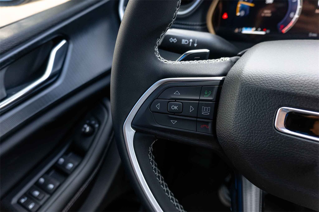 New Car 2025 Jeep Grand Cherokee L  Laredo For Sale Under $40,000 In San Marcos, Texas