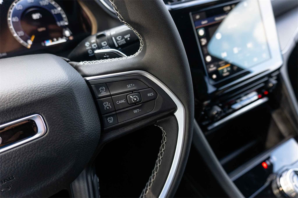 New Car 2025 Jeep Grand Cherokee L  Laredo For Sale Under $40,000 In San Marcos, Texas