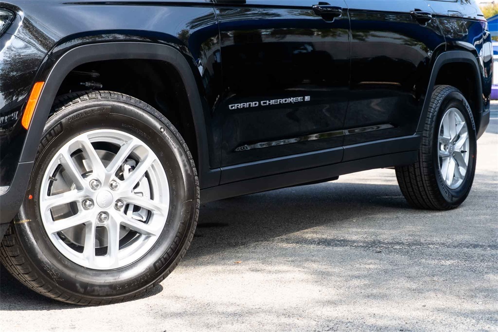 New Car 2025 Jeep Grand Cherokee L  Laredo For Sale Under $40,000 In San Marcos, Texas
