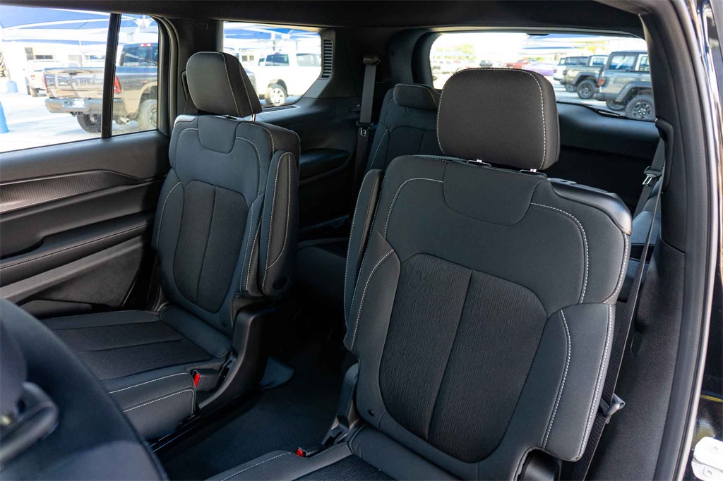 New Car 2025 Jeep Grand Cherokee L  Laredo For Sale Under $40,000 In San Marcos, Texas