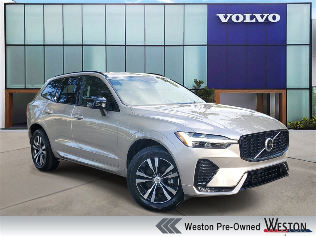 Crystal White Pearl 2019 Volvo S60 T5 Momentum FWD Sedan Front-Wheel Drive Automatic