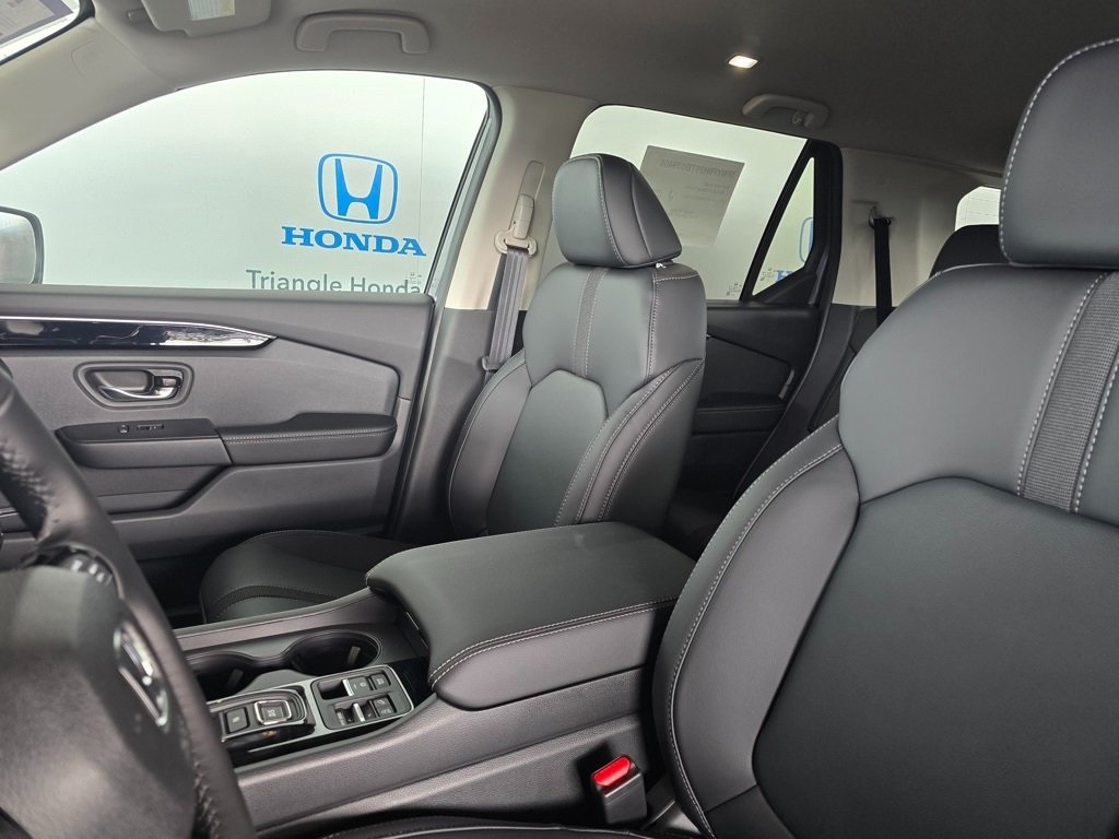 Thumbnail: 2026 Honda Passport - 14