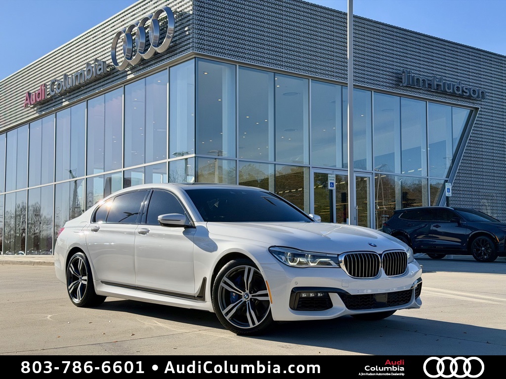 2017 BMW 7 Series 750i's photo