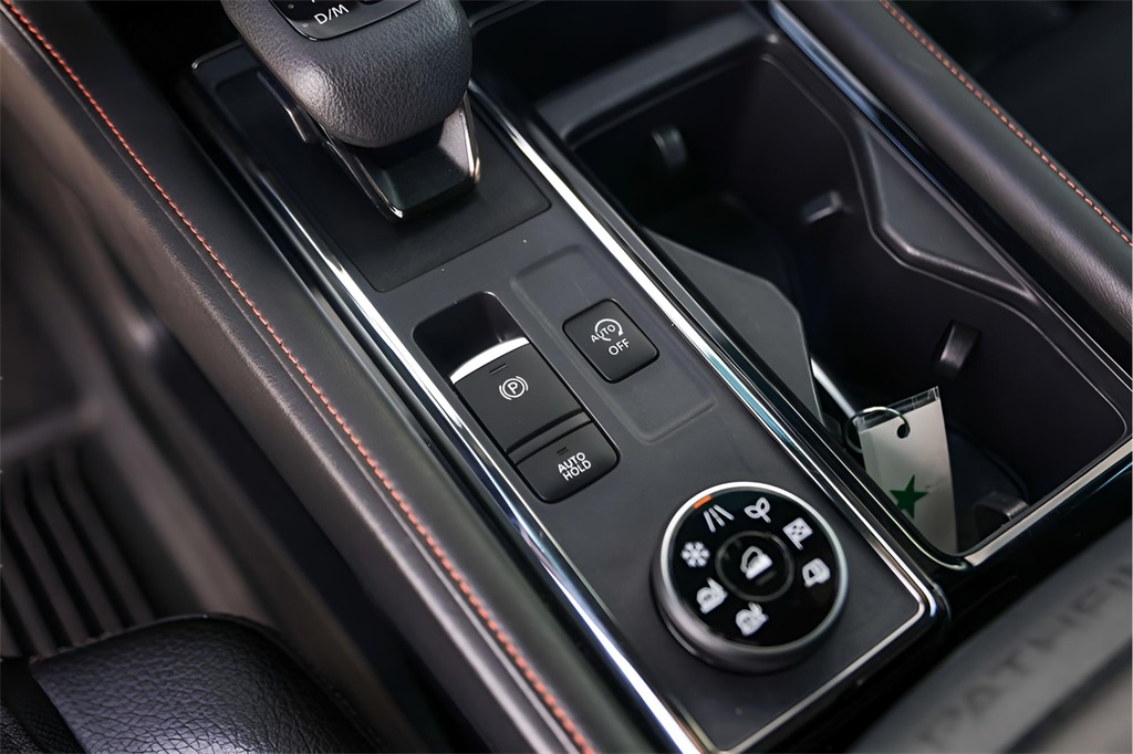 Used Car 2024 Nissan Pathfinder  Rock Creek For Sale Under $35,000 In Austin, Texas