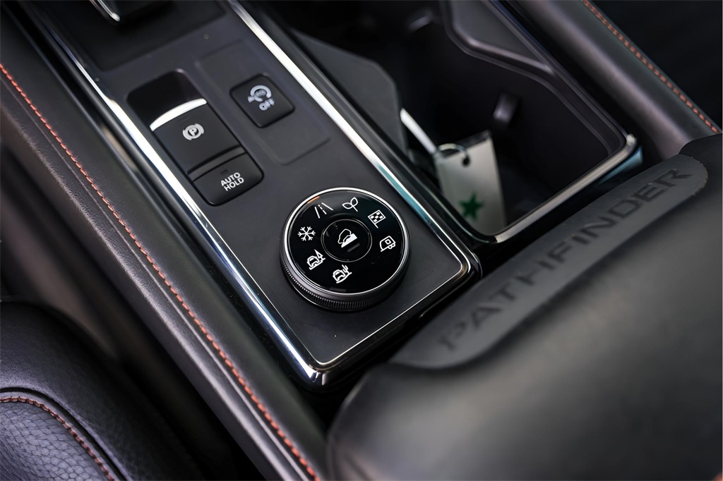 Used Car 2024 Nissan Pathfinder  Rock Creek For Sale Under $35,000 In Austin, Texas