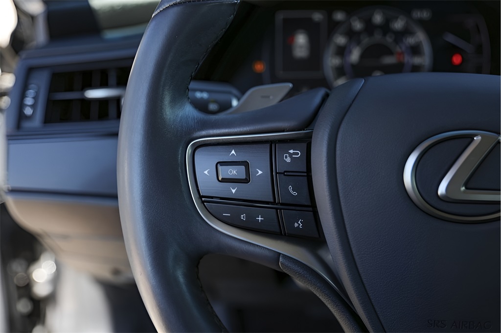 Used Car 2022 Lexus Es  350 For Sale Under $40,000 In Austin, Texas