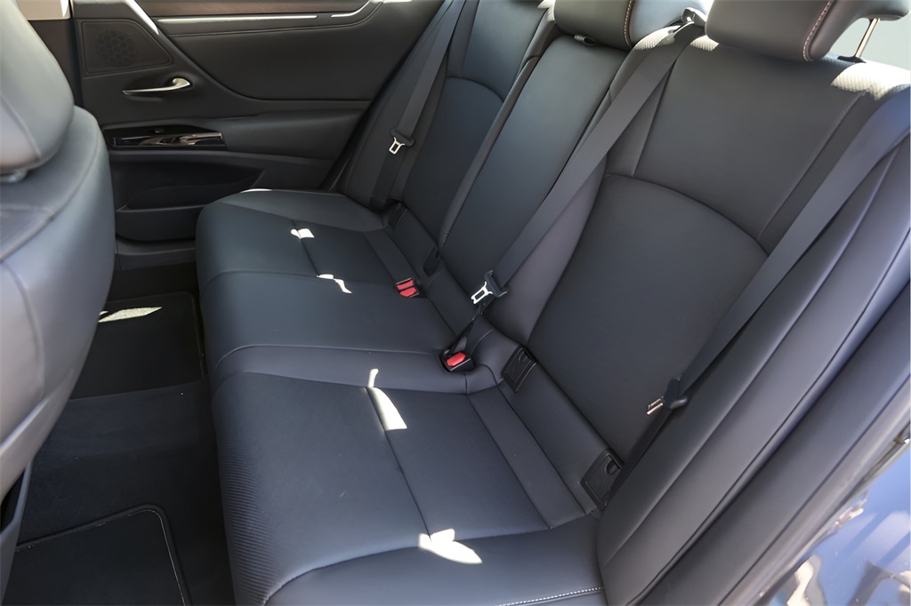 Used Car 2022 Lexus Es  350 For Sale Under $40,000 In Austin, Texas