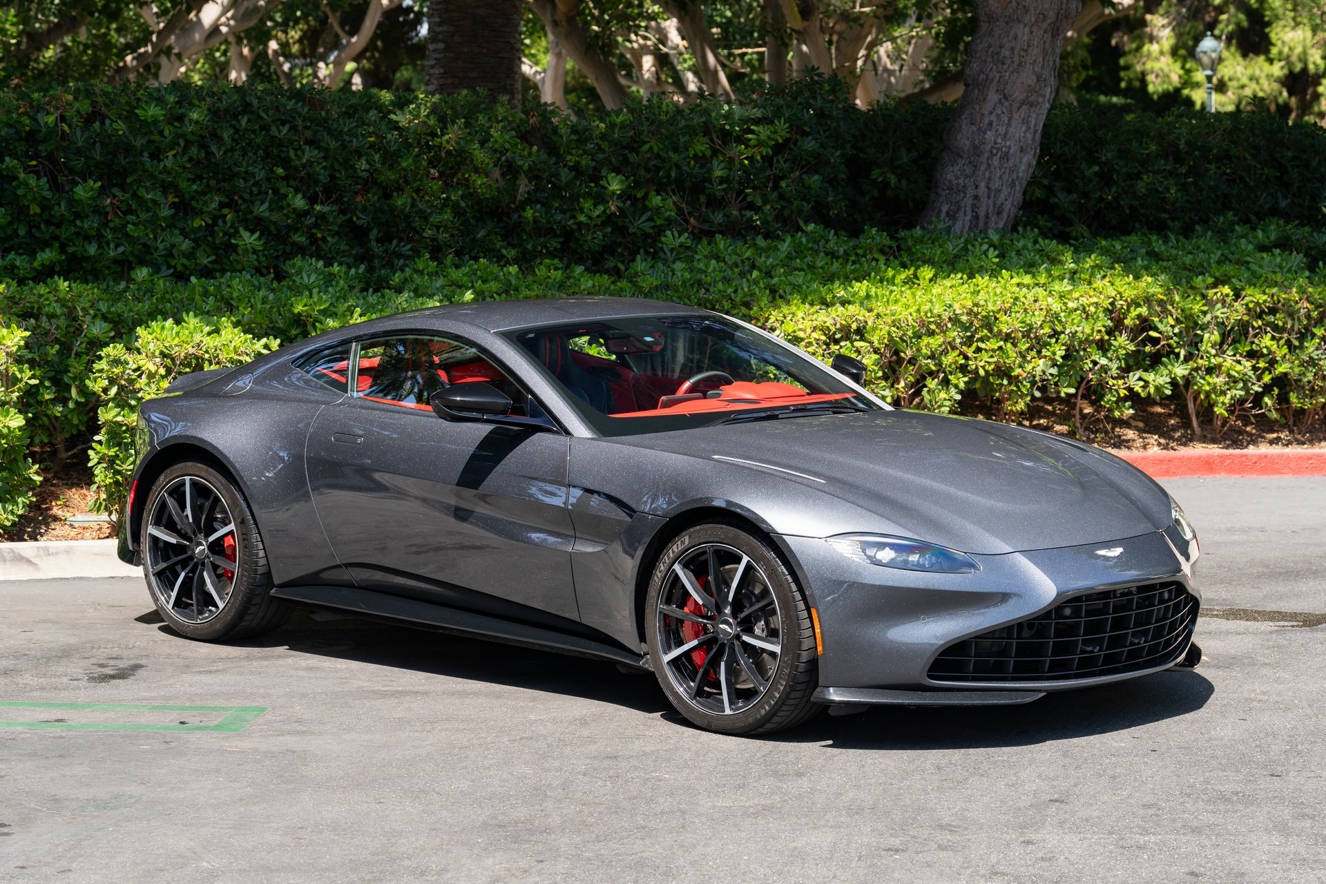 /2023 Aston-Martin Vantage