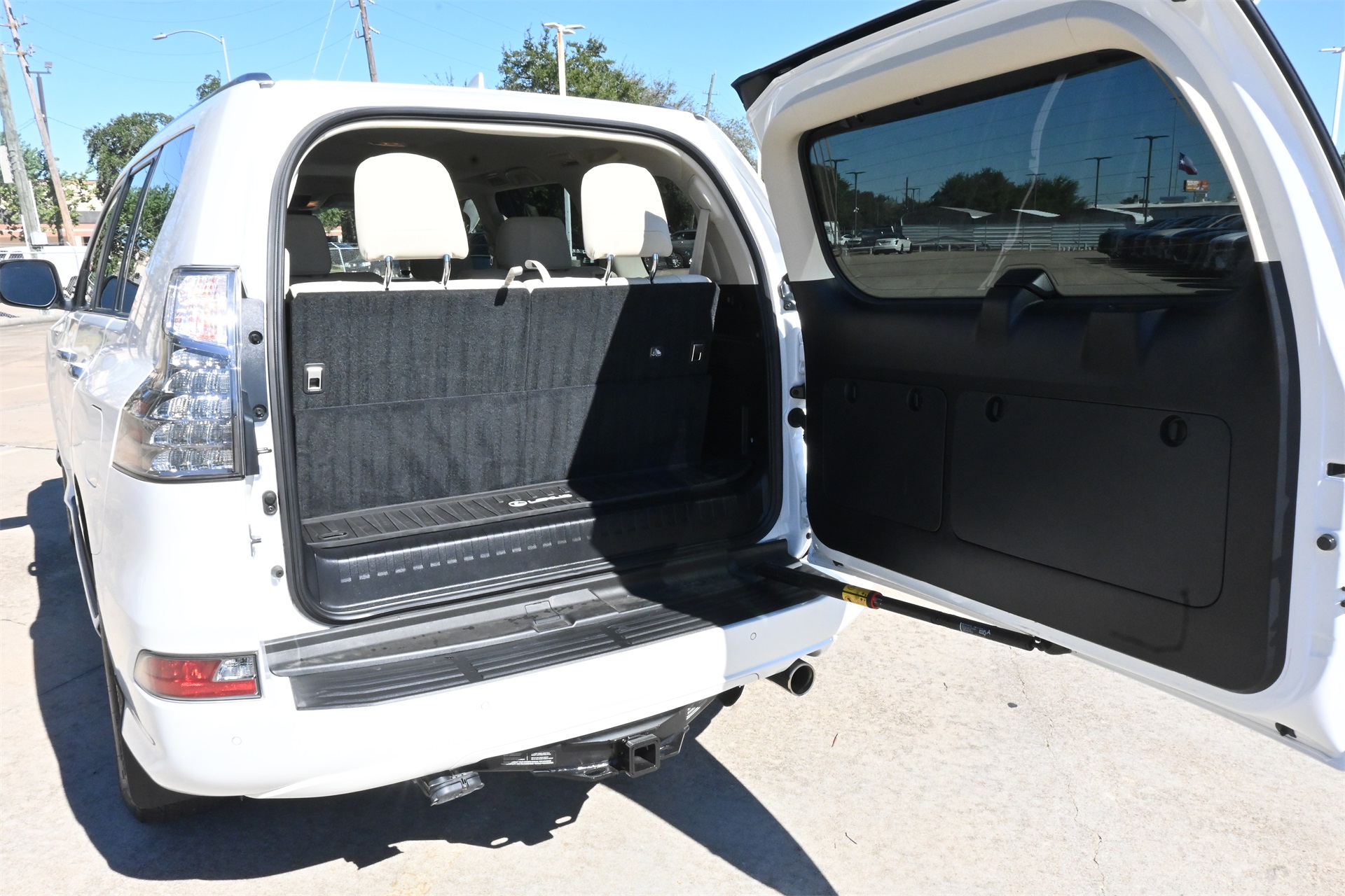 2023 Lexus GX 460 White at Westside Lexus