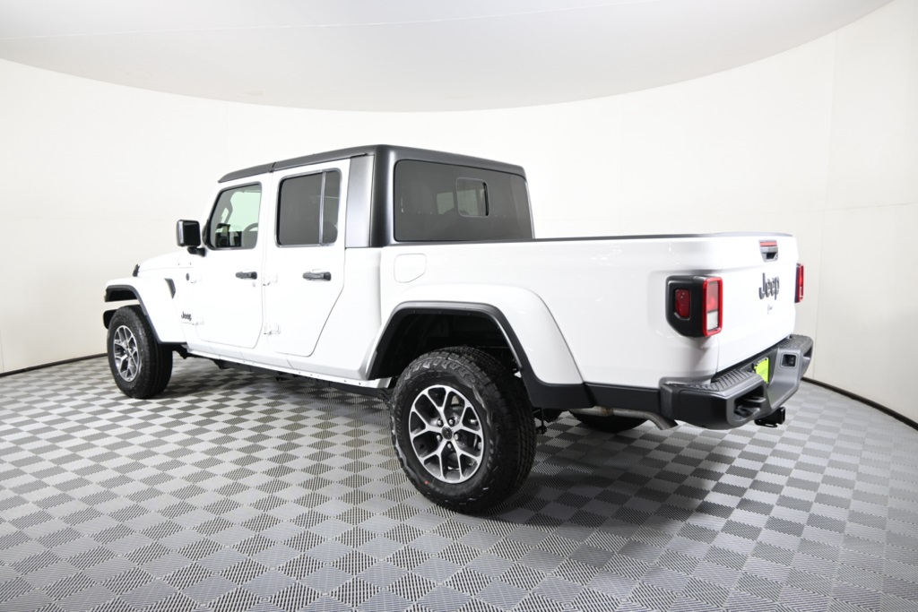 2025 Jeep Gladiator Sport S photo 4