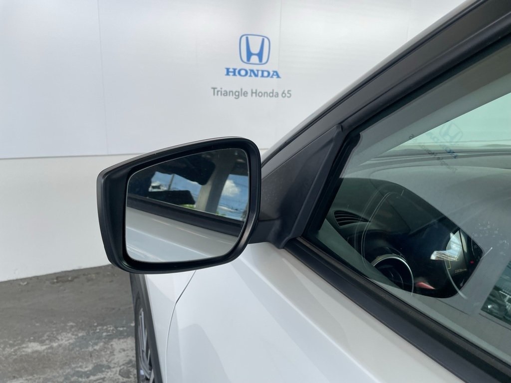 Thumbnail: 2024 Nissan Kicks - 25