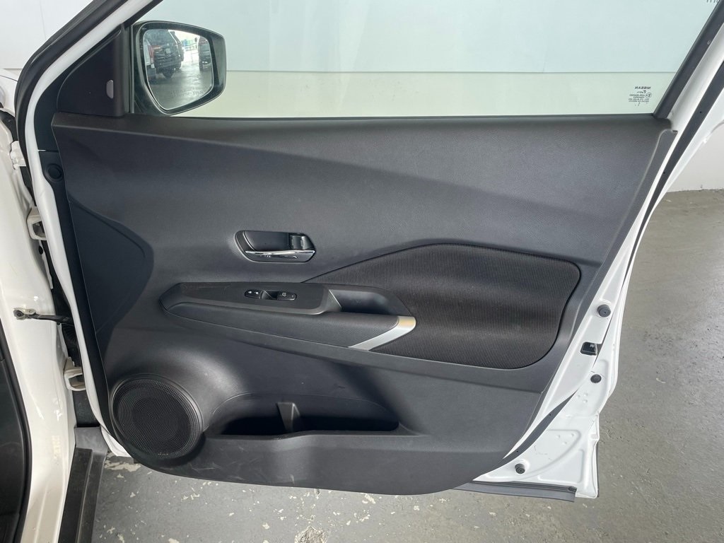 Thumbnail: 2024 Nissan Kicks - 9