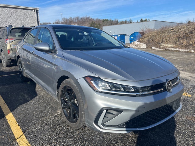 2025 Volkswagen Jetta SE FWD