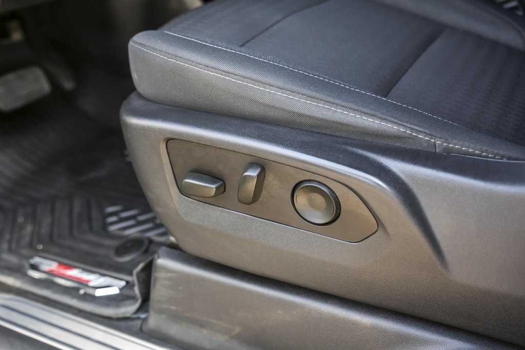 Used Car 2023 Chevrolet Silverado 1500  Lt Trail Boss For Sale Under $50,000 In Austin, Texas