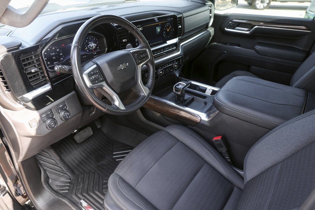 Used Car 2023 Chevrolet Silverado 1500  Lt Trail Boss For Sale Under $50,000 In Austin, Texas