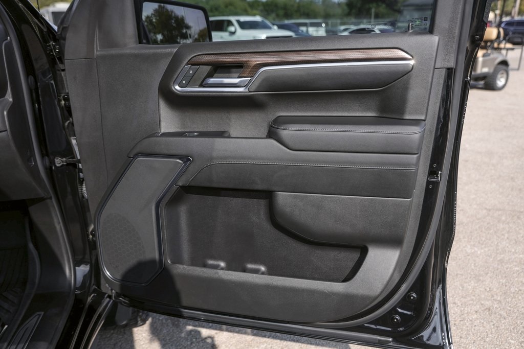 Used Car 2023 Chevrolet Silverado 1500  Lt Trail Boss For Sale Under $50,000 In Austin, Texas