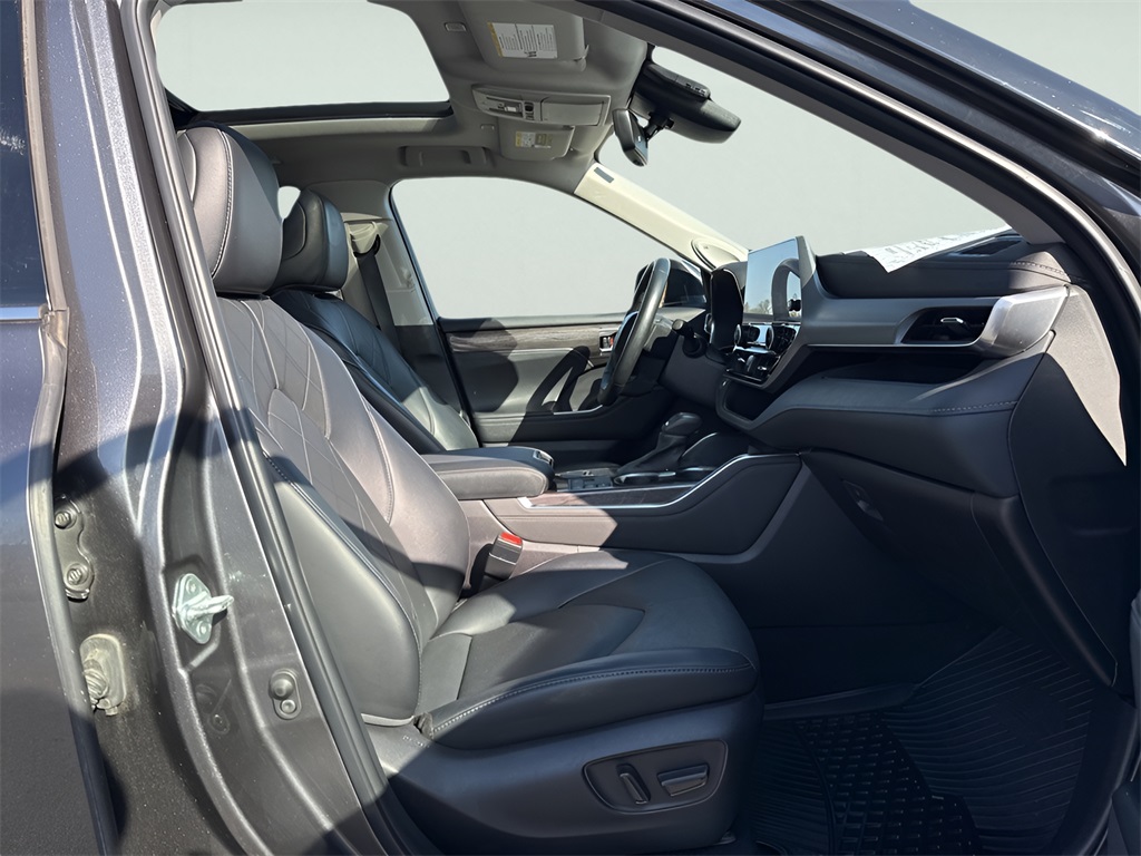 2023 Toyota Highlander Hybrid