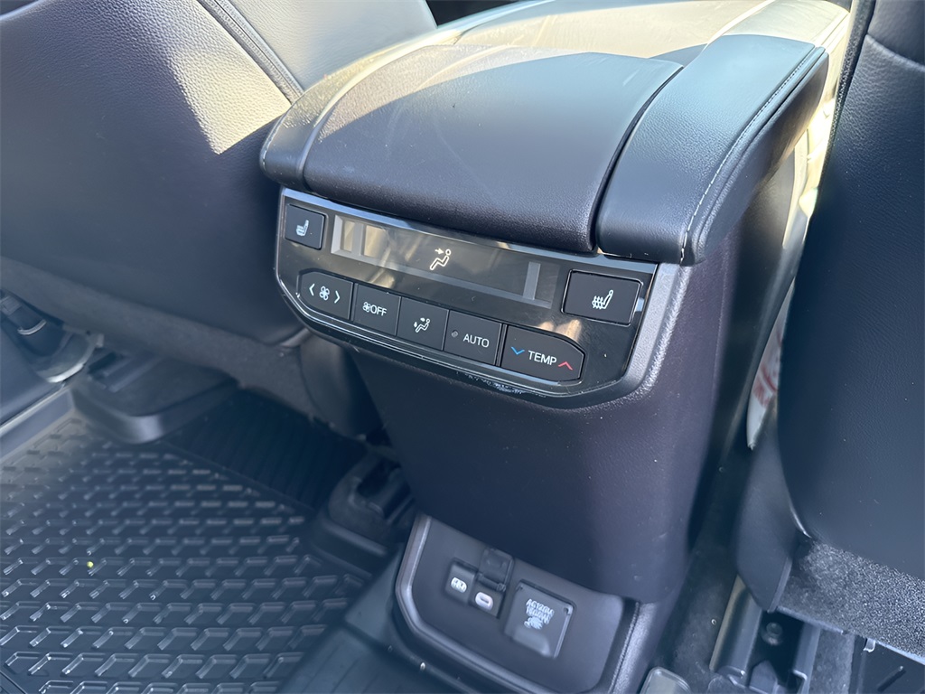 2023 Toyota Highlander Hybrid