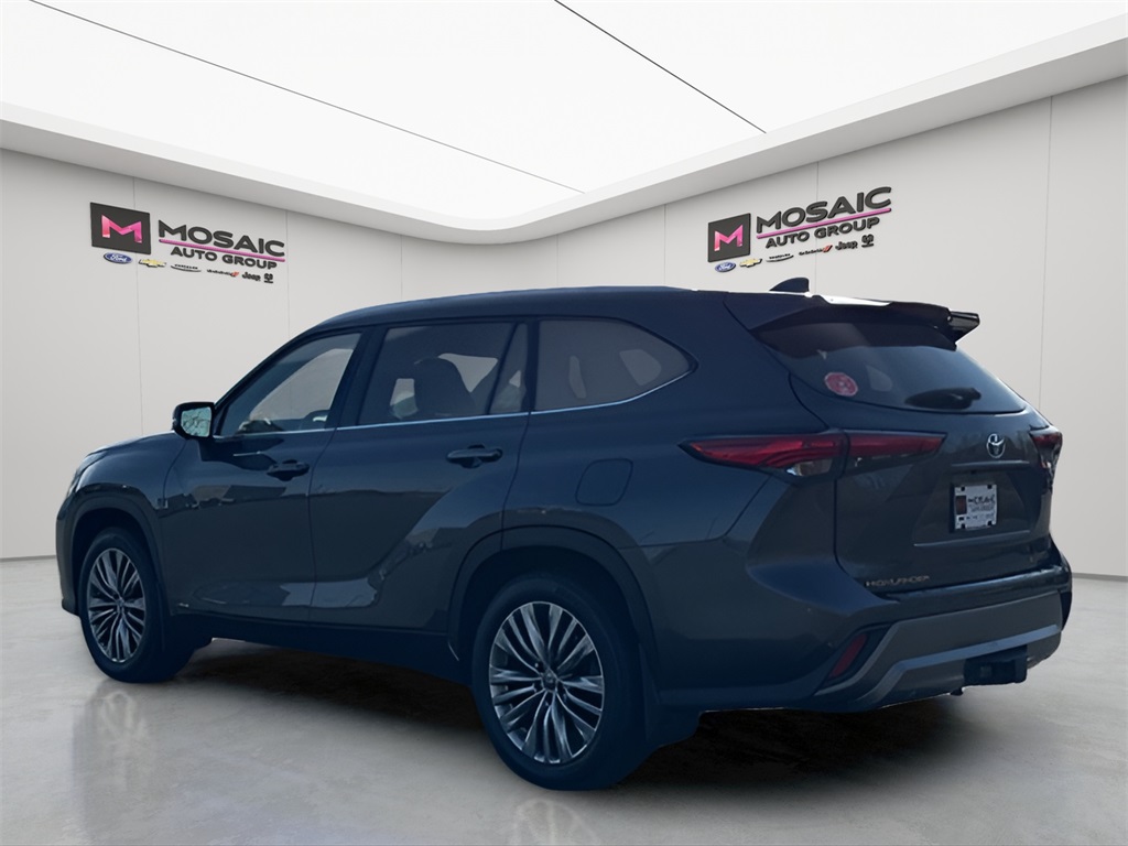 2023 Toyota Highlander Hybrid