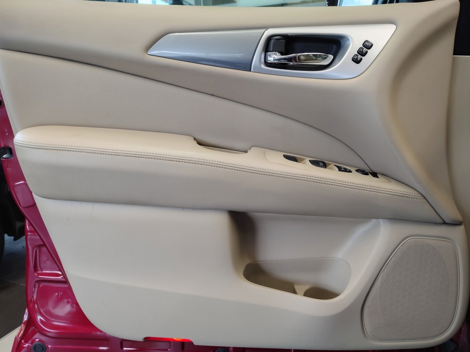 Used Car 2017 Nissan Pathfinder  Sl For Sale Under $15,000 In San Antonio, Texas