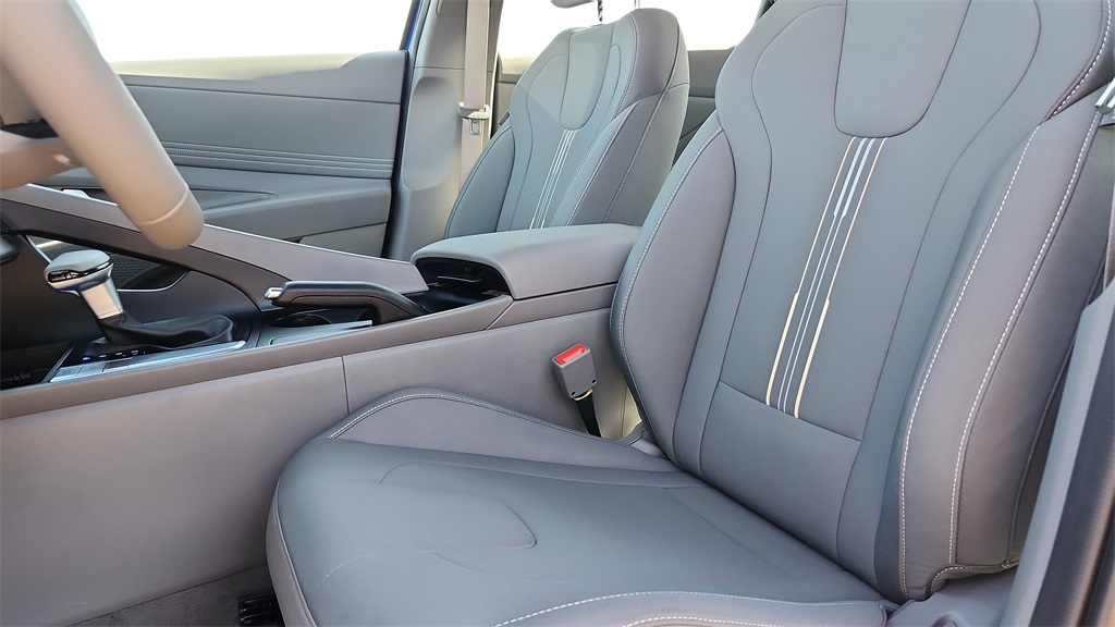 2025 Hyundai Elantra