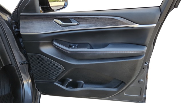 2024 Jeep Grand Cherokee