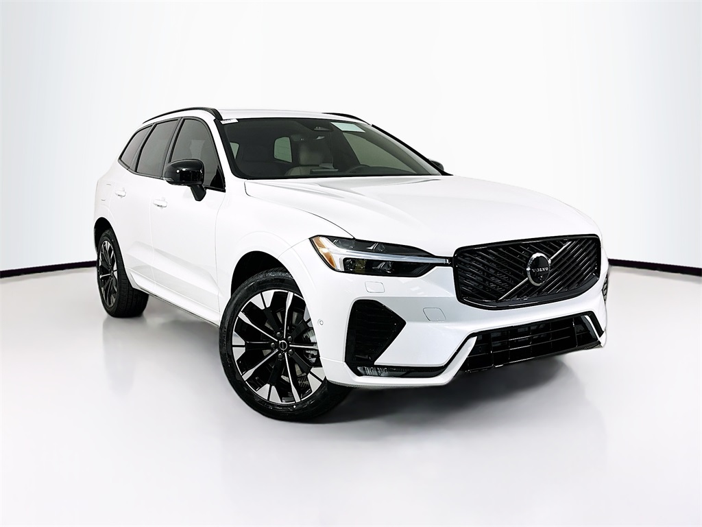 2026 Volvo XC60 Plus's photo