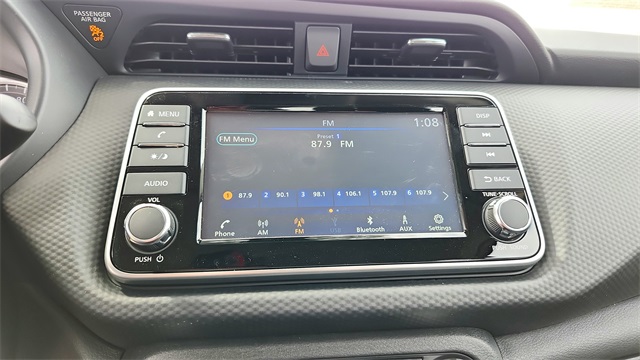 2025 Nissan Kicks Play