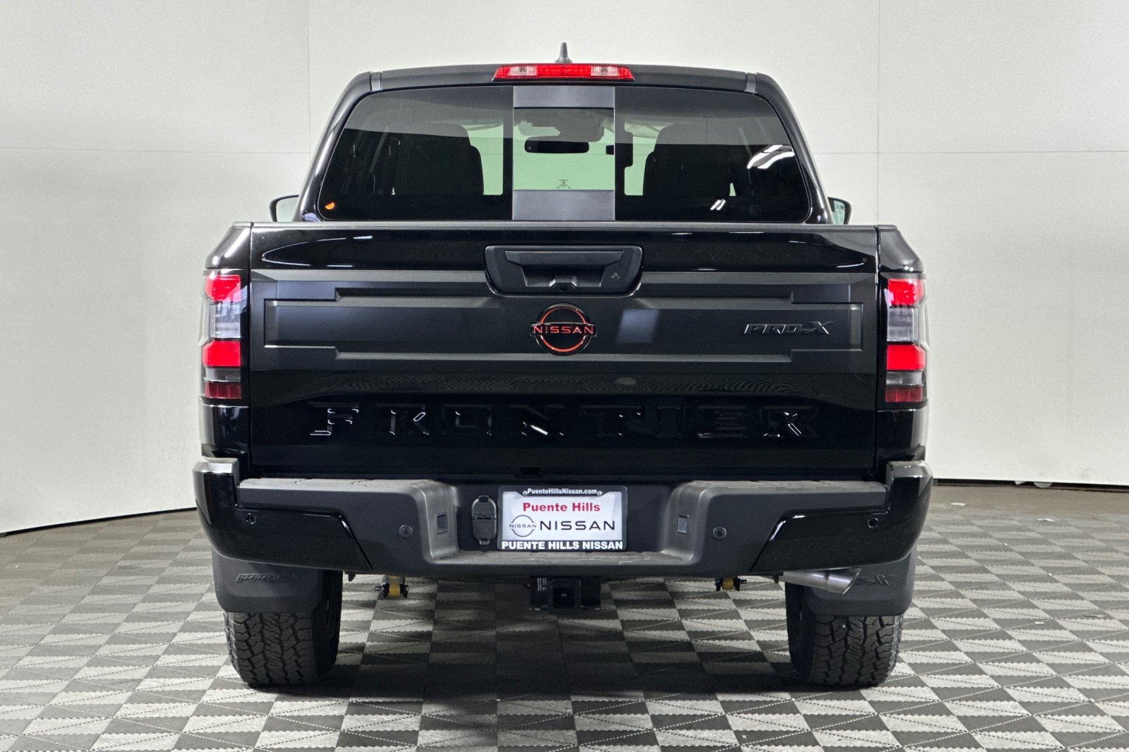 2026 Nissan Frontier PRO-X photo 3