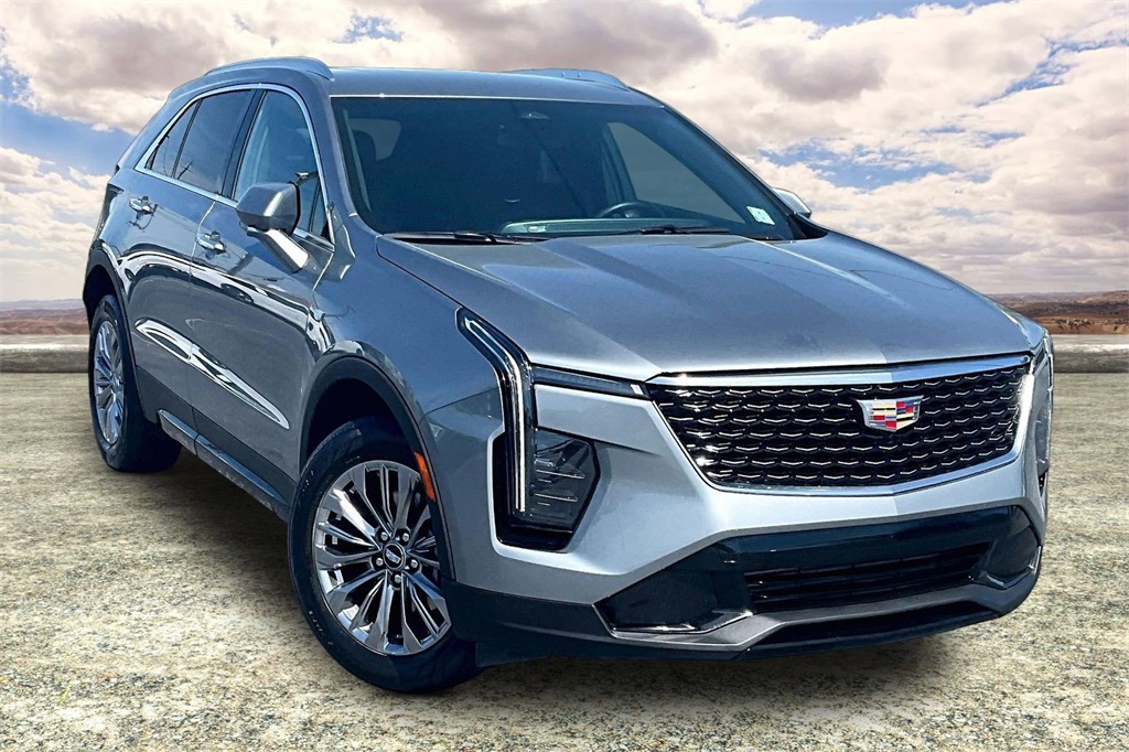 2025 Cadillac XT4 Premium Luxury FWD