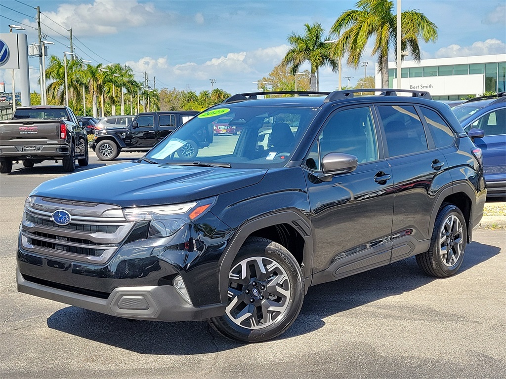 2025 Subaru Forester Premium Crossover AWD