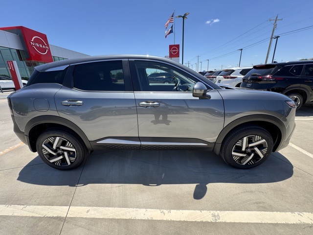 2025 Nissan Kicks SV photo 5