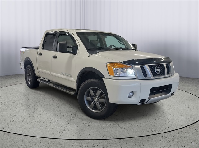 2015 Nissan Titan PRO-4X Crew Cab 4WD