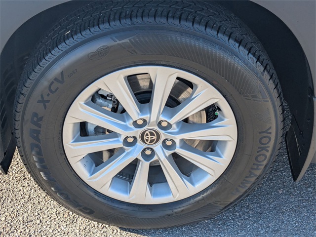 2025 Toyota Grand Highlander XLE Silver at Davis Toyota of Orangeburg