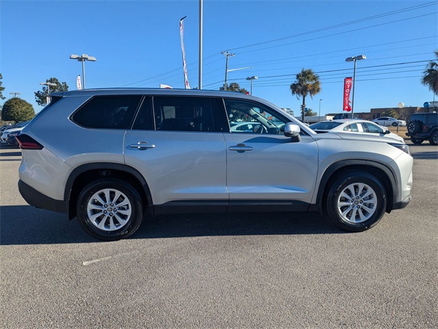 2025 Toyota Grand Highlander XLE Silver at Davis Toyota of Orangeburg