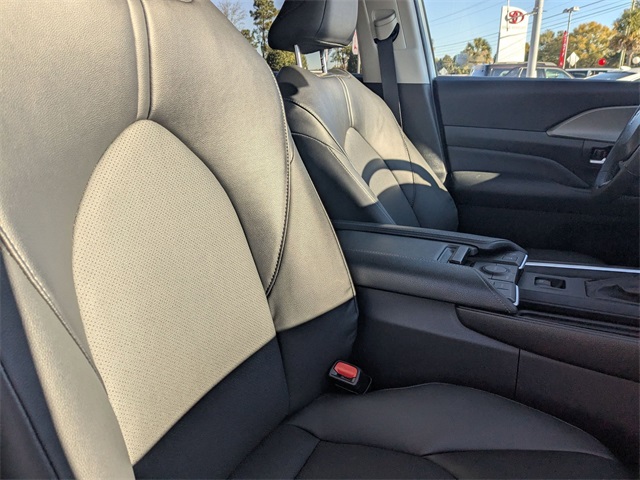 2025 Toyota Grand Highlander XLE Silver at Davis Toyota of Orangeburg