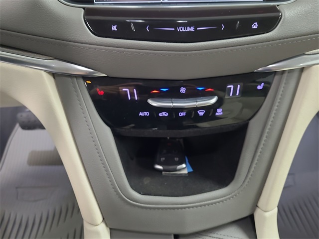 2019 – Cadillac – XT5