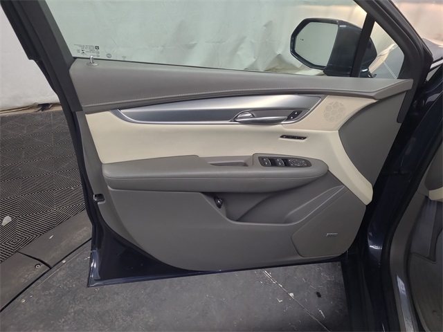 2019 – Cadillac – XT5