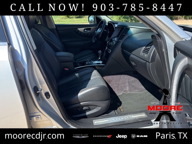 2016 Infiniti QX70 Base photo 22