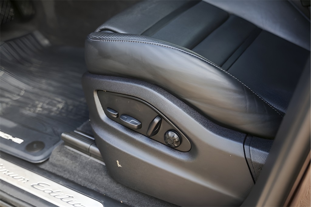 Used Car 2022 Porsche Cayenne E-hybrid  Platinum Edition For Sale Under $80,000 In Austin, Texas