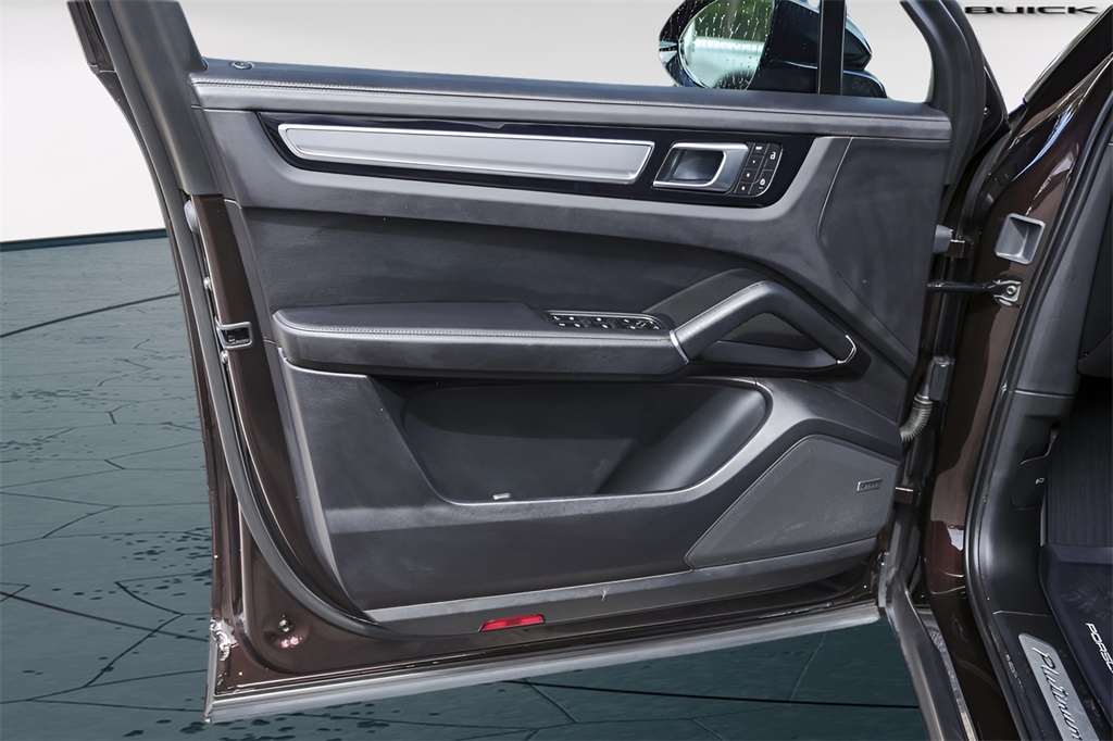Used Car 2022 Porsche Cayenne E-hybrid  Platinum Edition For Sale Under $80,000 In Austin, Texas