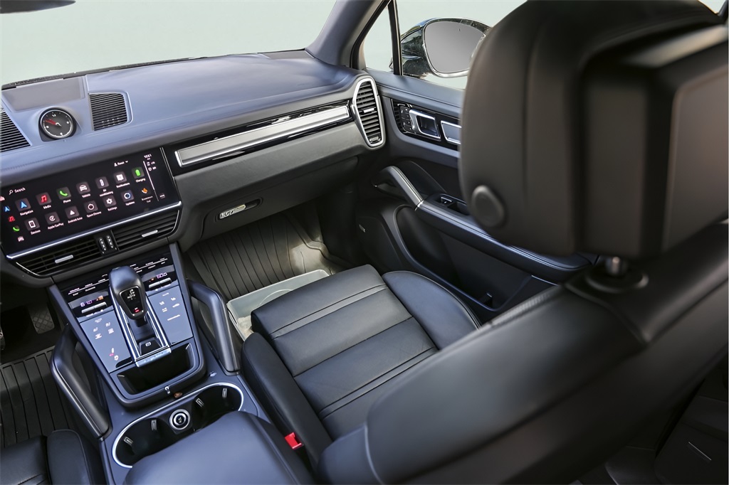 Used Car 2022 Porsche Cayenne E-hybrid  Platinum Edition For Sale Under $80,000 In Austin, Texas