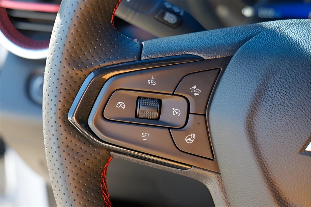 Used Car 2025 Chevrolet Trax  2rs For Sale Under $30,000 In Austin, Texas